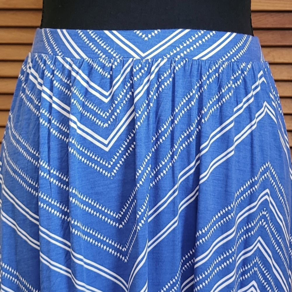 NWT Old Navy Chevron Print Mini Skirt Size Large - Picture 2 of 12